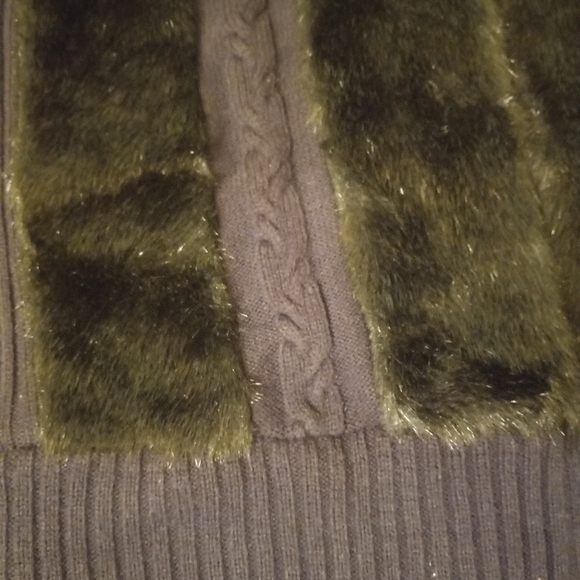 MERCER Street Studio Vest Faux Fur & Sweater Size Petite/PXL Full Zip ELEGANT - Picture 8 of 9